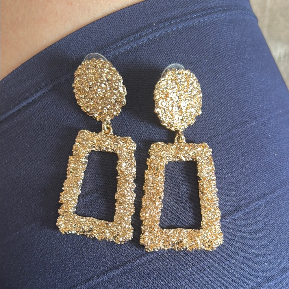 Guess Gold Textured Rectangular Drop Earrings